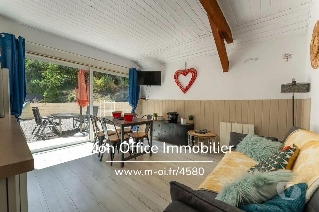 Vente Maison Hautes-Alpes Embrun - 05200 - Photos Vivastreet (4593-MBE) Référence : 4593-MBE - Maison de 3 appartements et...