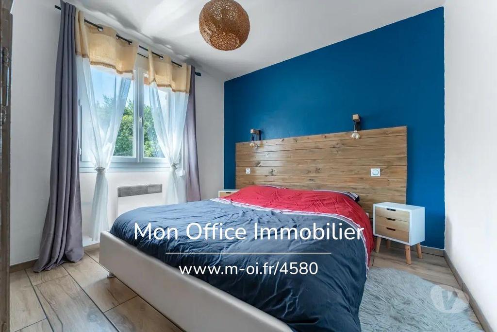 Vente Maison Hautes-Alpes Embrun - 05200 - Photos Vivastreet (4593-MBE) Référence : 4593-MBE - Maison de 3 appartements et...