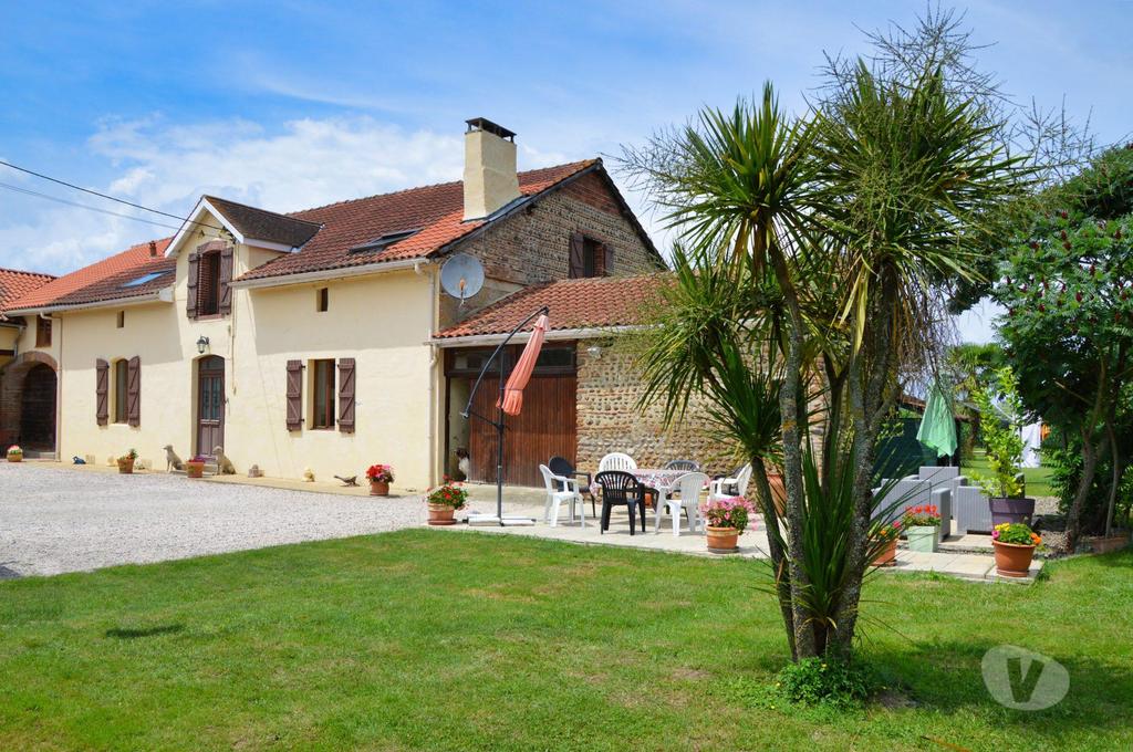 Vente Maison Hautes-Pyrénées Maubourguet - 65700 - Photos Vivastreet Ancienne ferme rénovée avec 2 Gîtes et Piscine