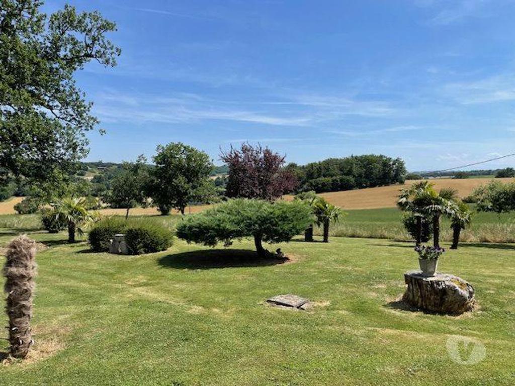 Vente Maison Gers Vic Fezensac - Photos Vivastreet Ensemble de 2 maisons avec dépendances Vue sur les Pyrénées