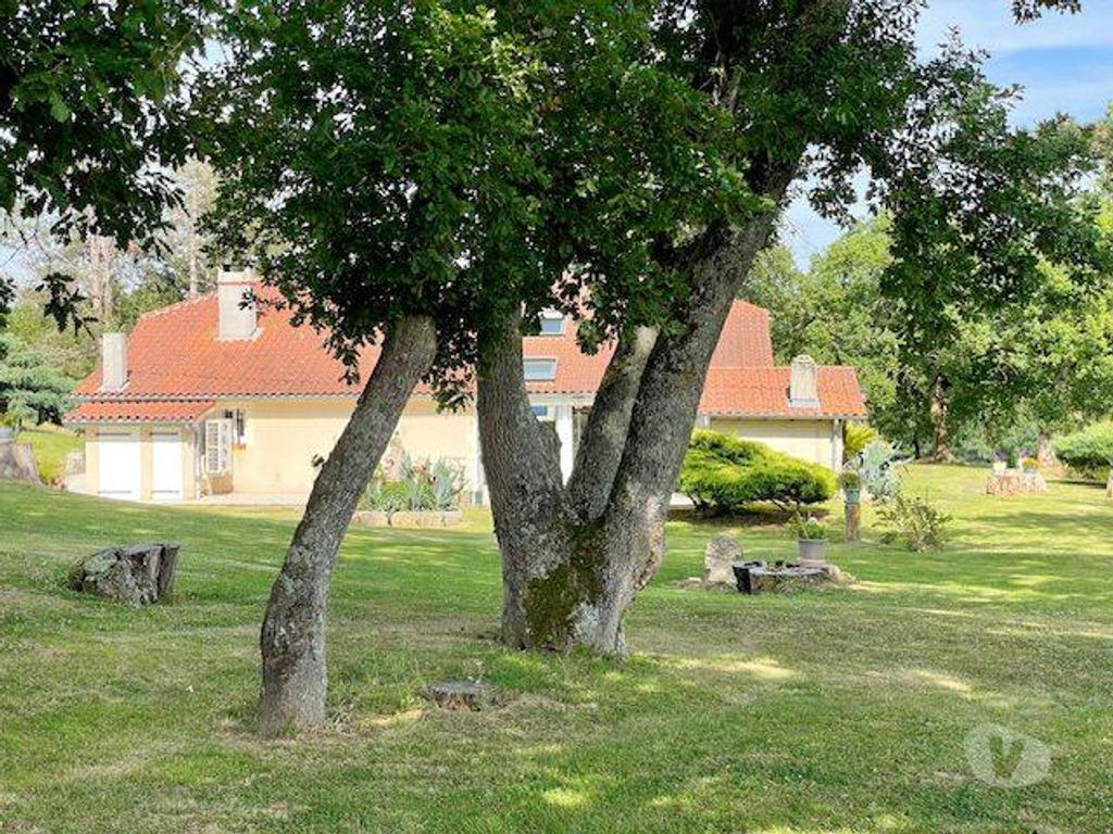 Vente Maison Gers Vic Fezensac - Photos Vivastreet Ensemble de 2 maisons avec dépendances Vue sur les Pyrénées
