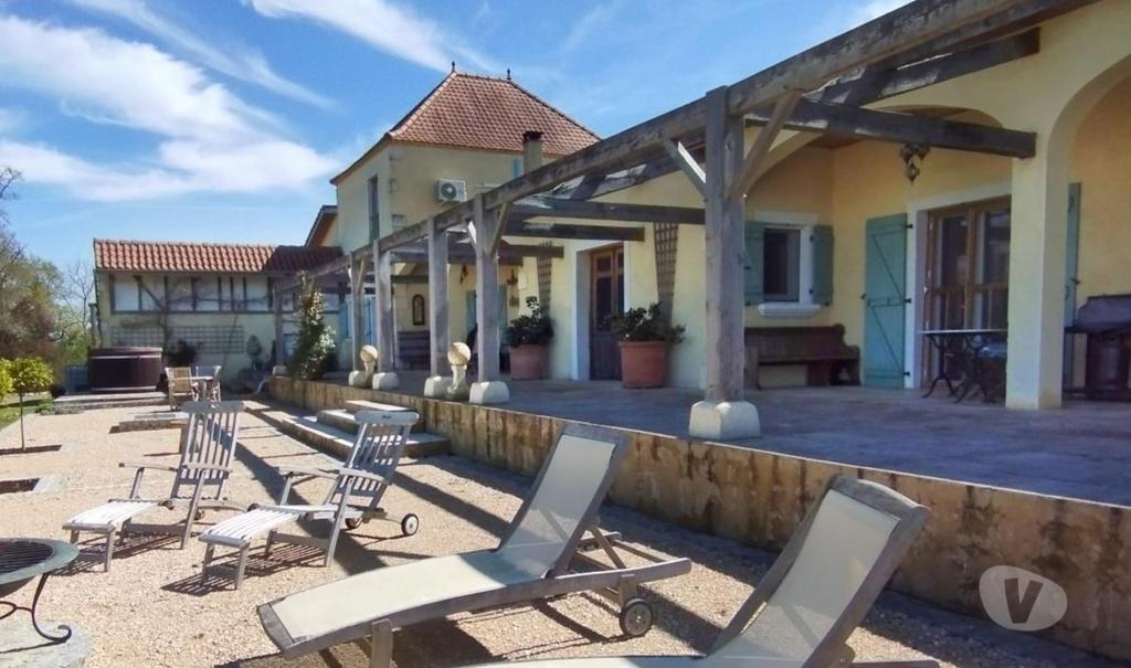 Vente Maison Dordogne Plaisance - Photos Vivastreet Propriété avec Terrain 26HA