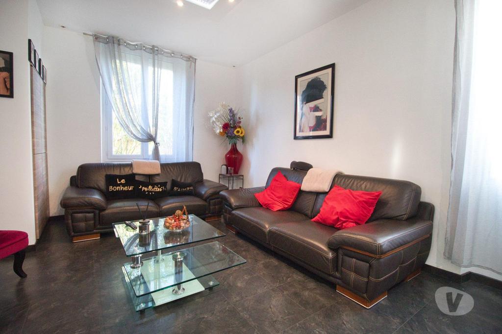 Vente Maison Gers Riscle - 32400 - Photos Vivastreet Propriété avec maison et gîte indépendant