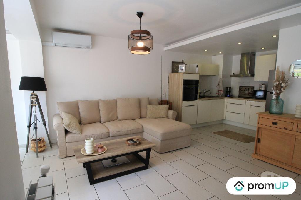 Appartements à vendre Var Bandol - 83150 - Photos Vivastreet (V5968) Appartement de 53m2 situé à Bandol