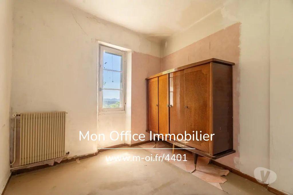 Vente Maison Bouches-du-Rhône Allauch - 13190 - Photos Vivastreet (4401-LLE) Référence : 4401-LLE - maison 12 pièces jardin ...