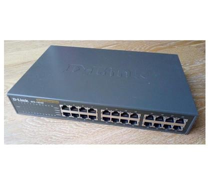 Ordinateurs occasion Angers Angers - Photos Vivastreet Switch TP-LINK 24 ports Fast Ethernet 10100