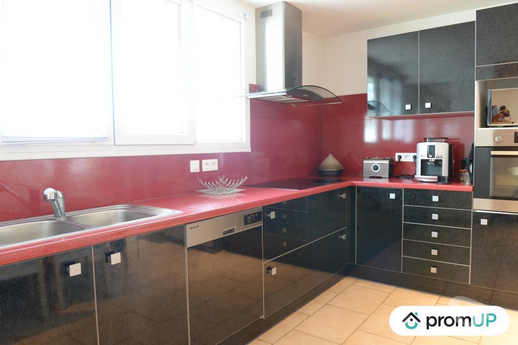 Vente Maison Charente St Avit - 16210 - Photos Vivastreet (V5105) Grande maison familiale de 224 m² avec piscine