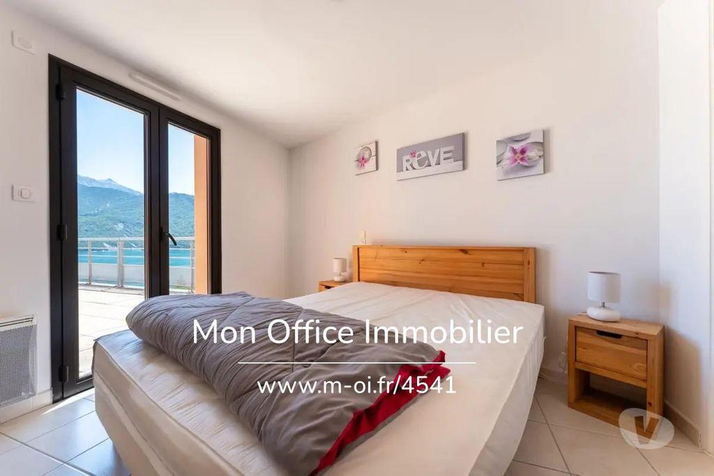 Appartements à vendre Hautes-Alpes Chorges - 05230 - Photos Vivastreet (4541-ADE.) Référence : 4541-ADE. - Appartement T4-100m2-...