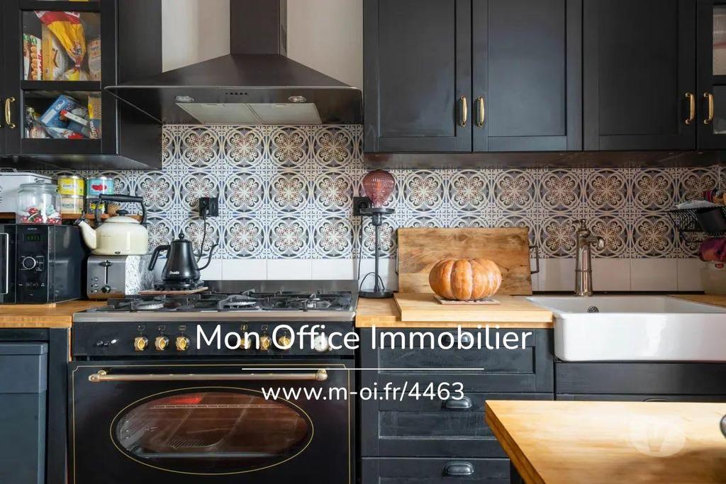 Vente Maison Bouches-du-Rhône La Roque d'Antheron - 13640 - Photos Vivastreet (4463-RMO) Référence : 4463-RMO - Maison 4 pièce(s) à La...