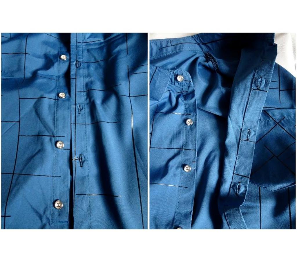 Vêtements occasion Paris Paris 7ème ardt - 75007 - Photos Vivastreet Chemise homme fashion bleu foncé manches courtes brillants