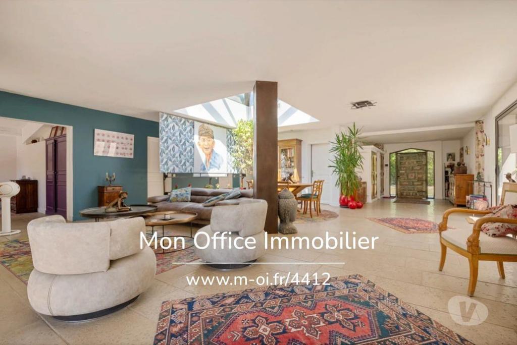 Vente Maison Bouches-du-Rhône Aix en Provence - Photos Vivastreet (4412-AUS) Référence : 4412-AUS - Villa de plain pied 320m² -...