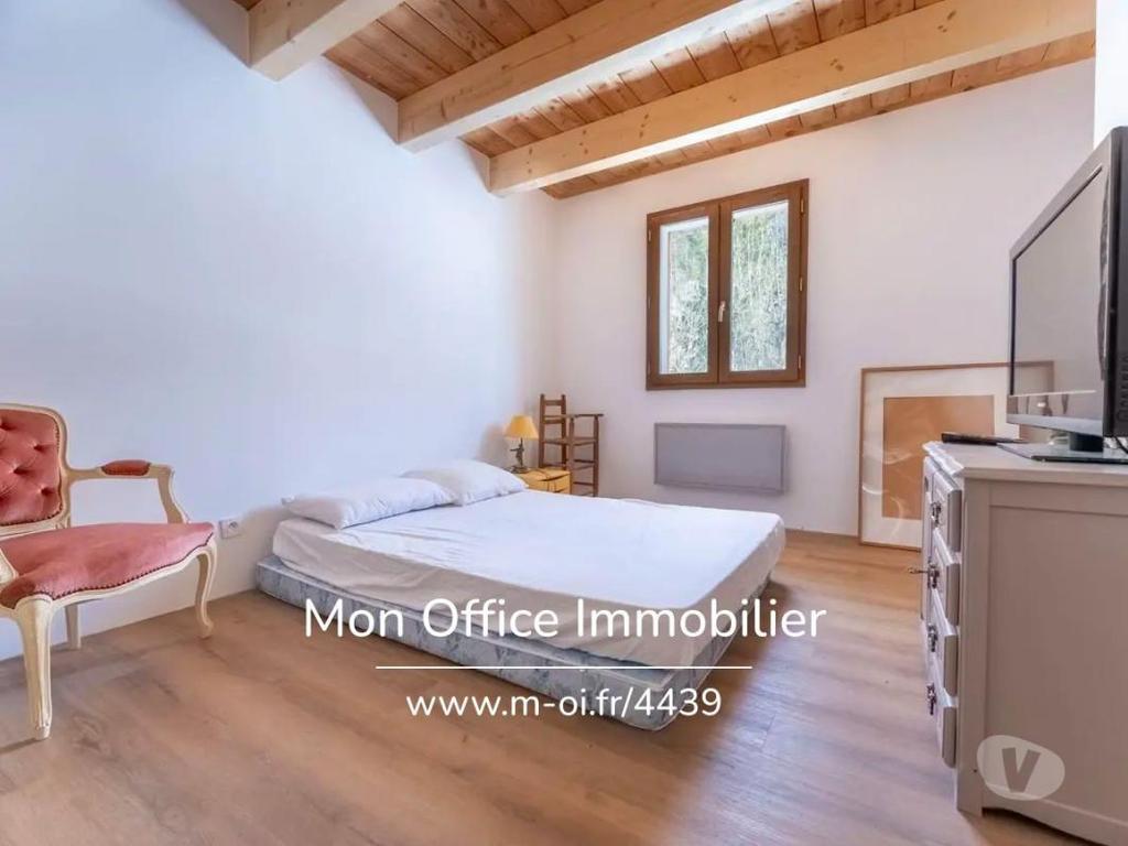 Appartements à vendre Hautes-Alpes Le Monetier les Bains - 05220 - Photos Vivastreet (4439-BAU.) Référence : 4439-BAU. - Appartement 4 pièces -...