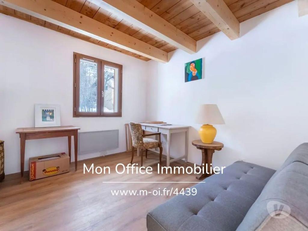 Appartements à vendre Hautes-Alpes Le Monetier les Bains - 05220 - Photos Vivastreet (4439-BAU.) Référence : 4439-BAU. - Appartement 4 pièces -...