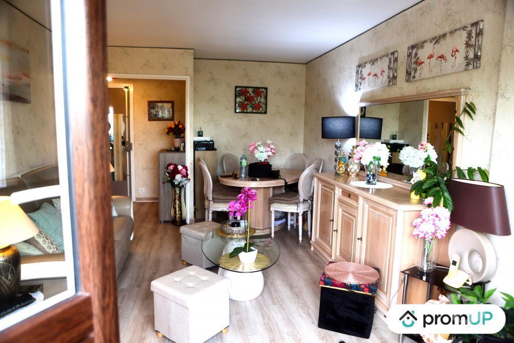 Appartements à vendre Seine-Saint-Denis Sevran - 93270 - Photos Vivastreet (V6856) Appartement T4 à Sevran