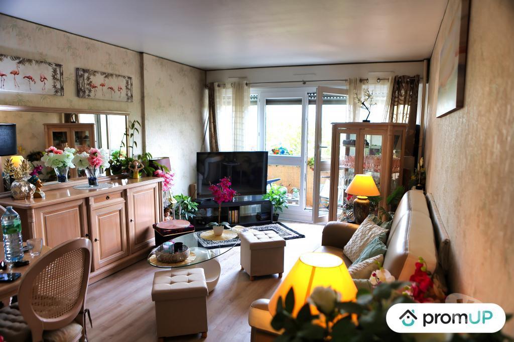 Appartements à vendre Seine-Saint-Denis Sevran - 93270 - Photos Vivastreet (V6856) Appartement T4 à Sevran