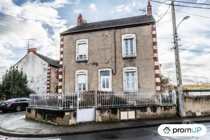 Immeuble à vendre Montlucon Allier - Photos Vivastreet (V5040) Montluçon : Immeuble de 148m²