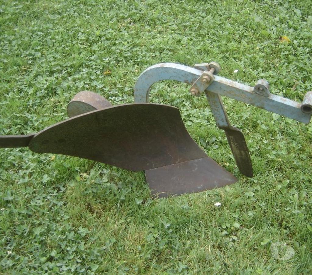  Côte-d'Or Chevigny St Sauveur - 21800 - Photos Vivastreet charrue motoculteur staub 5000 6000 7000