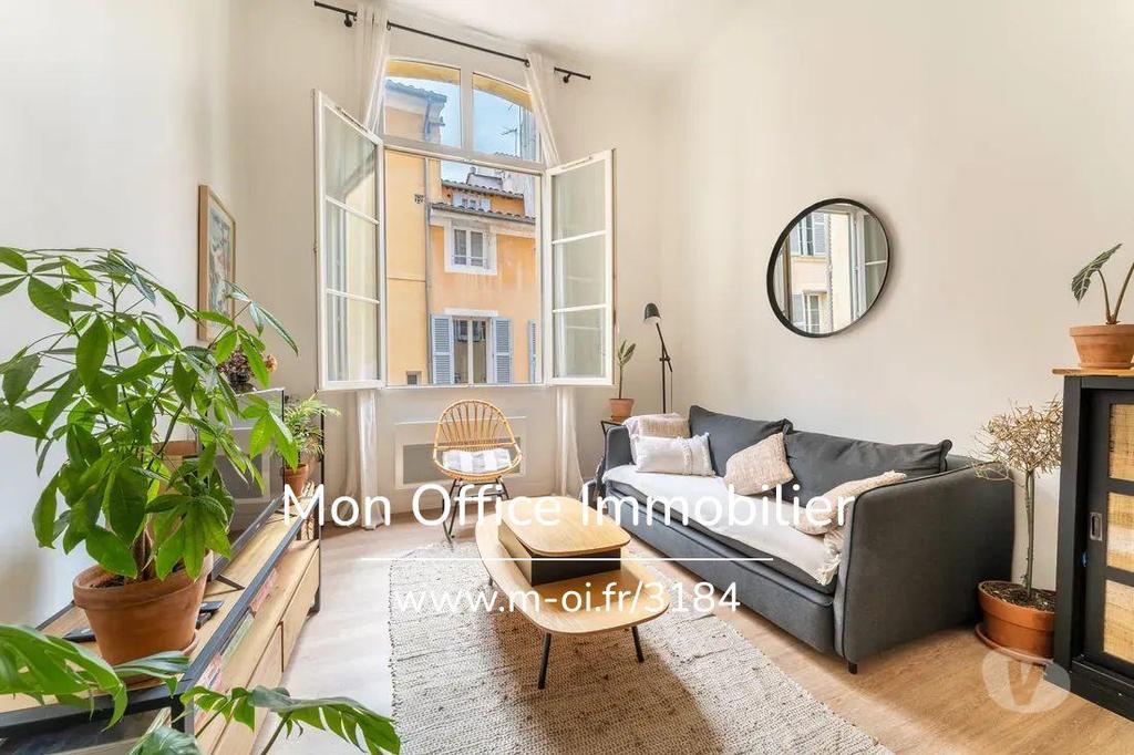Appartements à vendre Bouches-du-Rhône Aix en Provence - Photos Vivastreet (4206-EBE.) Référence : 4206-EBE. - Appartement 2 pièces à...