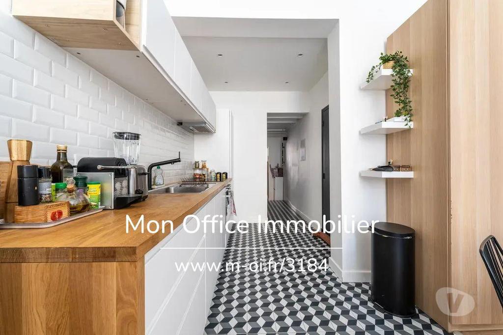 Appartements à vendre Bouches-du-Rhône Aix en Provence - Photos Vivastreet (4206-EBE.) Référence : 4206-EBE. - Appartement 2 pièces à...