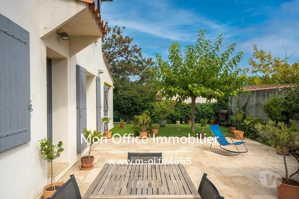 Appartements à vendre Bouches-du-Rhône Aubagne - 13400 - Photos Vivastreet (4658-NZW.) Référence : 4658-NZW. - Appartement 5 pièce(s) à...