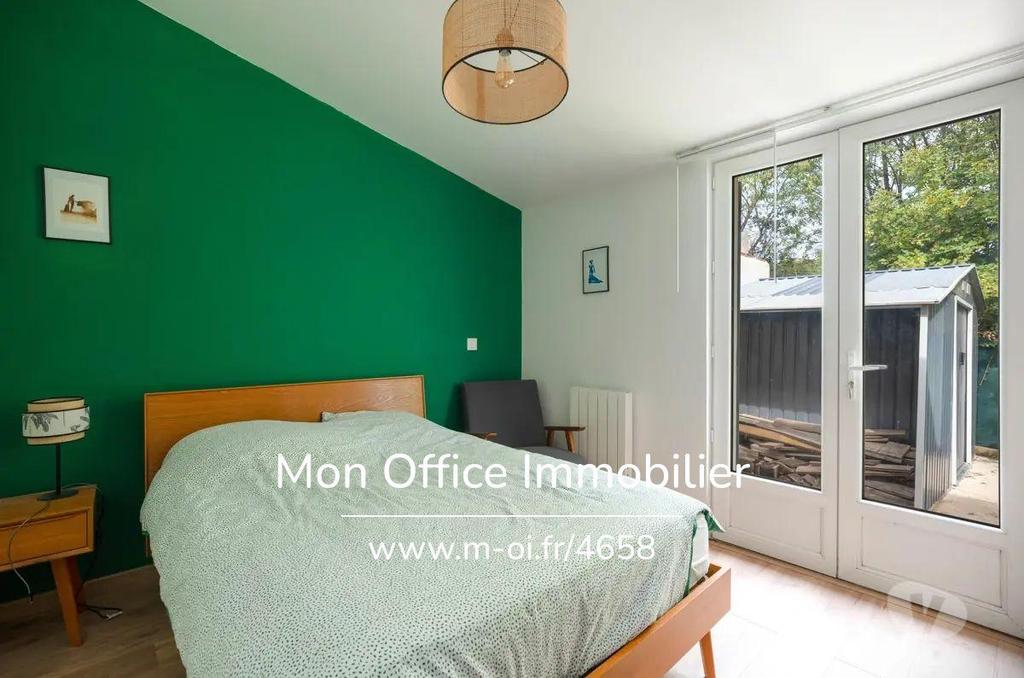 Appartements à vendre Bouches-du-Rhône Aubagne - 13400 - Photos Vivastreet (4658-NZW.) Référence : 4658-NZW. - Appartement 5 pièce(s) à...