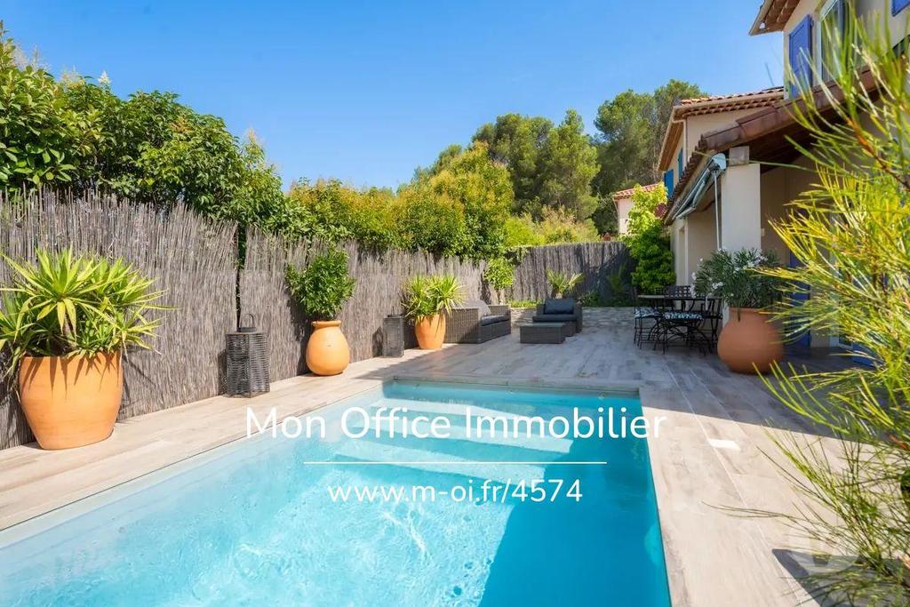 Vente Maison Bouches-du-Rhône Fuveau - 13710 - Photos Vivastreet (4574-MGU) Référence : 4574-MGU - Maison 4 pièces avec piscine