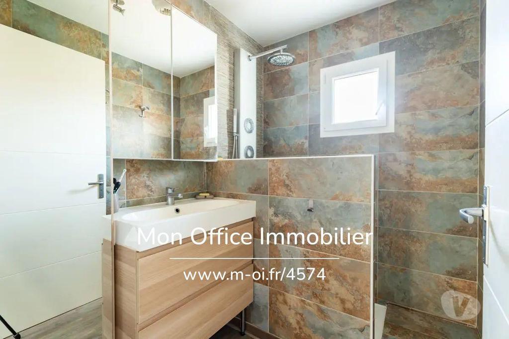 Vente Maison Bouches-du-Rhône Fuveau - 13710 - Photos Vivastreet (4574-MGU) Référence : 4574-MGU - Maison 4 pièces avec piscine