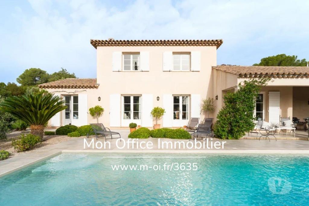 Vente Maison Var St Raphael - 83700 - Photos Vivastreet (4771-SIC) Référence : 4771-SIC - Sous compromis!! Un bijou à...