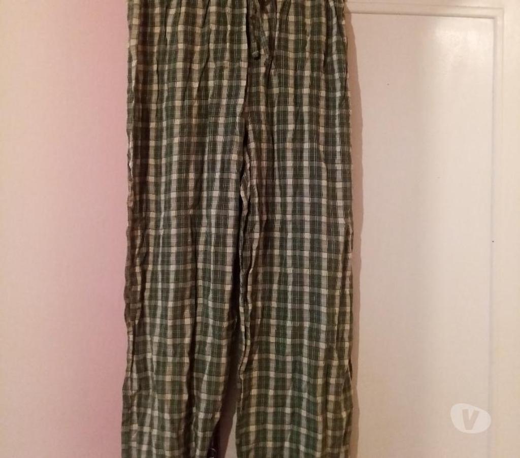 Vêtements occasion Nord Lille - Photos Vivastreet Vends pantalon femme taille unique