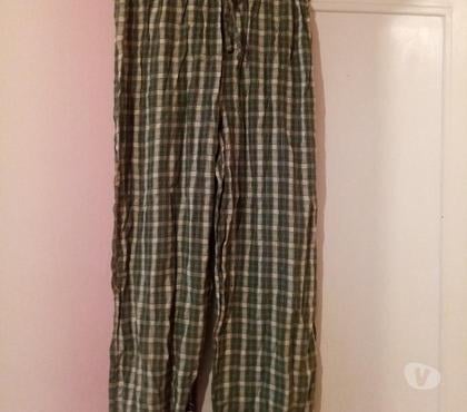 Vêtements occasion Lille Lille - Photos Vivastreet Vends pantalon femme taille unique
