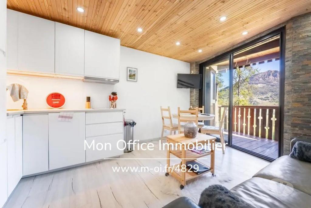 Appartements à vendre Hautes-Alpes Les Orres - 05200 - Photos Vivastreet (4829-EBO) Référence : 4829-EBO - Appartement 24 m2 rénové...