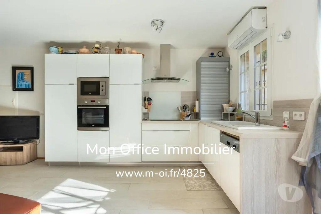 Vente Maison Bouches-du-Rhône Rognes - 13840 - Photos Vivastreet (4825-SKA) Référence : 4825-SKA - Maison 2 pièces avec cour