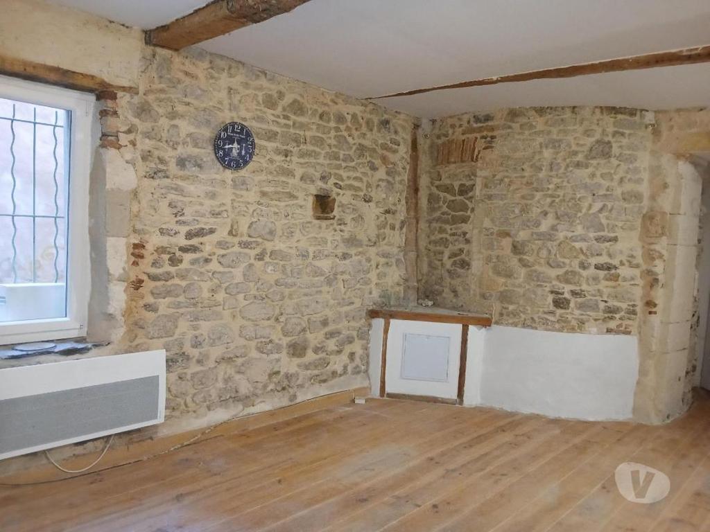 Location appartement Gard Pont St Esprit - 30130 - Photos Vivastreet (1331_2784_vs) Appartement T2