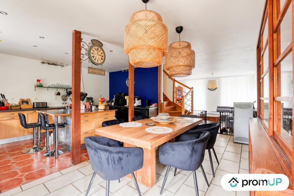 Vente Maison Charente-Maritime Mirambeau - Photos Vivastreet (V6916) Maison mitoyenne de 176 m² à Mirambeau