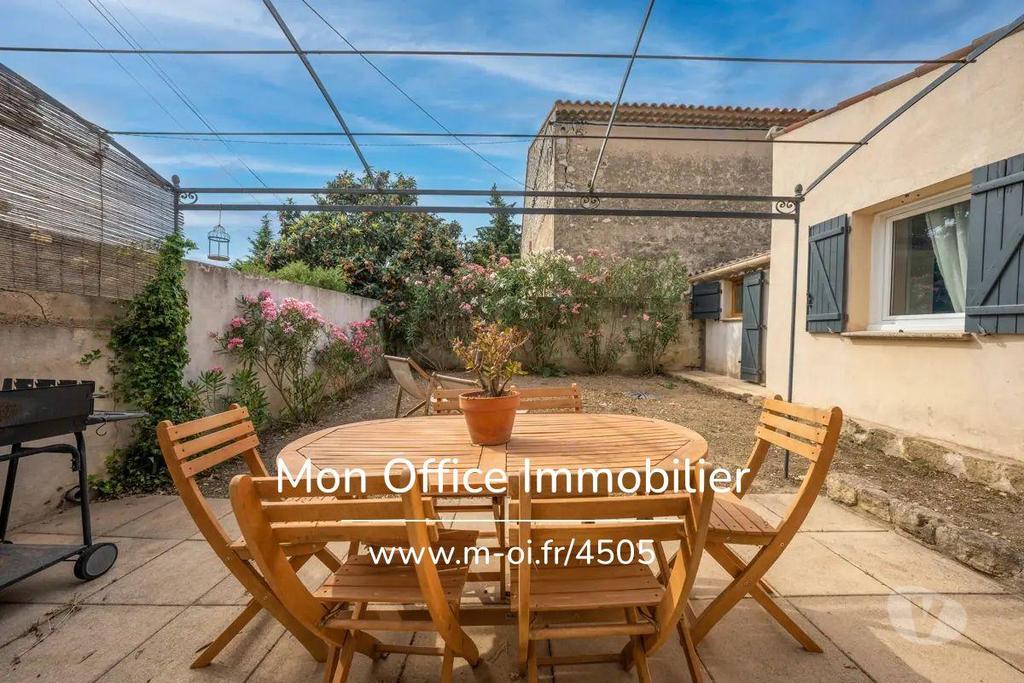 Vente Maison Vaucluse Caumont sur Durance - 84510 - Photos Vivastreet (4505-AUS.) Référence : 4505-AUS. - Maison de plain pied avec...