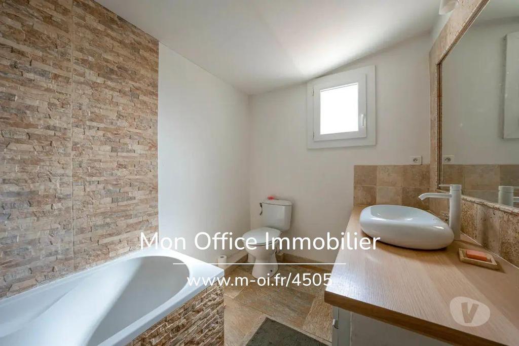 Vente Maison Vaucluse Caumont sur Durance - 84510 - Photos Vivastreet (4505-AUS.) Référence : 4505-AUS. - Maison de plain pied avec...