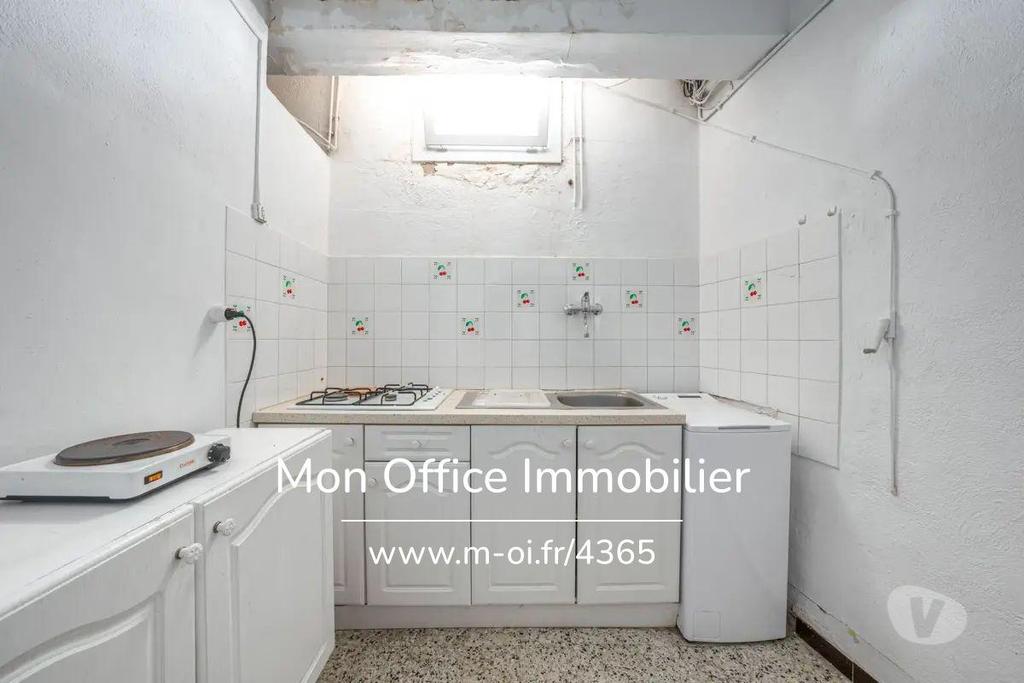 Appartements à vendre Bouches-du-Rhône Meyreuil - 13590 - Photos Vivastreet (4417-NGU.) Référence : 4417-NGU. - Appartement 2 pièces +...