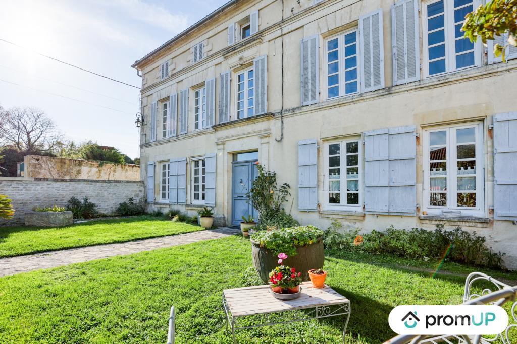 Vente Maison Charente-Maritime Massac - 17490 - Photos Vivastreet (V6914) Maison individuelle de 232 m2 à MASSAC