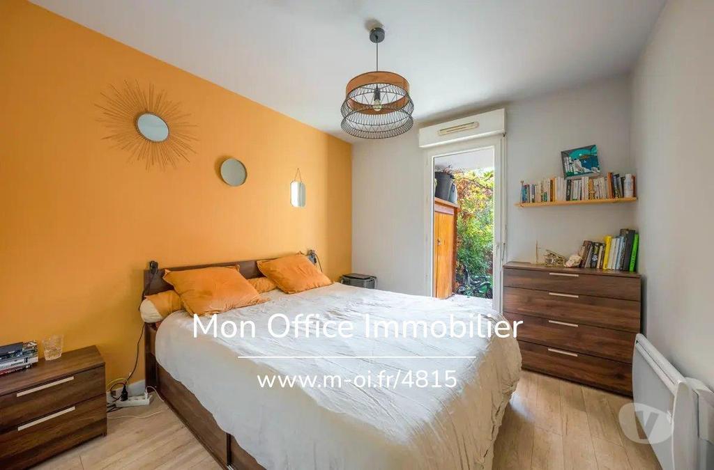 Appartements à vendre Bouches-du-Rhône Aix en Provence - Photos Vivastreet (4815-NAM) Référence : 4815-NAM - Appartement avec jardin et...