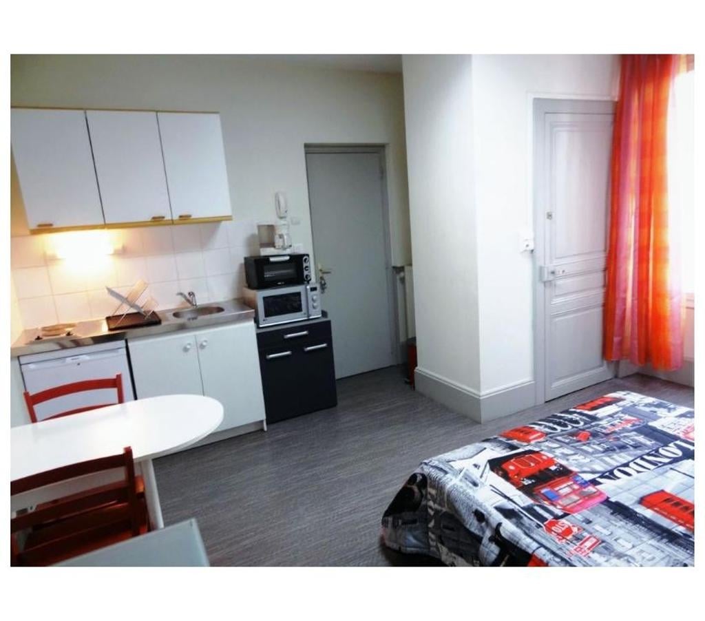 Appartement meublé Allier Vichy - 03200 - Photos Vivastreet Studio centre-ville