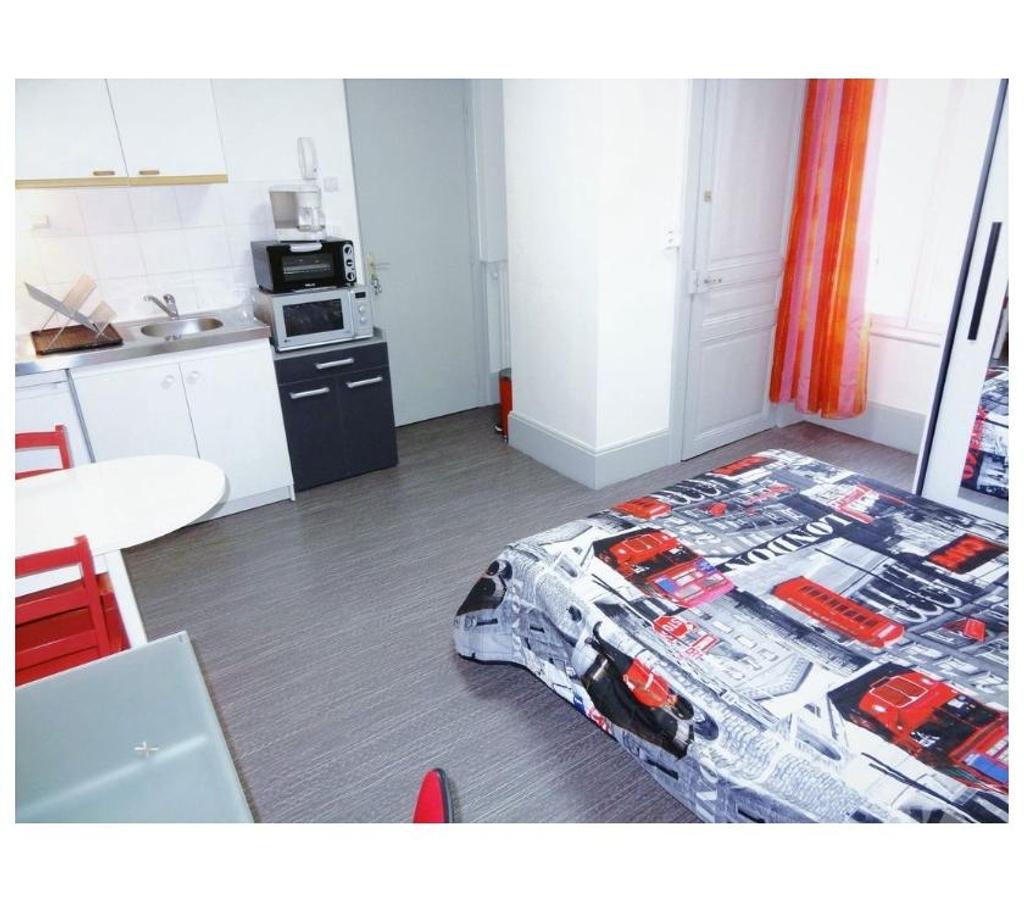 Appartement meublé Allier Vichy - 03200 - Photos Vivastreet Studio centre-ville