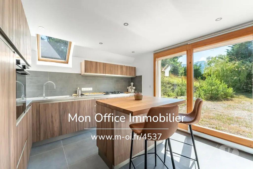 Vente Maison Hautes-Alpes Crots - 05200 - Photos Vivastreet (4537-MTE.) Référence : 4537-MTE. - Maison 124 m2 - Calme et...