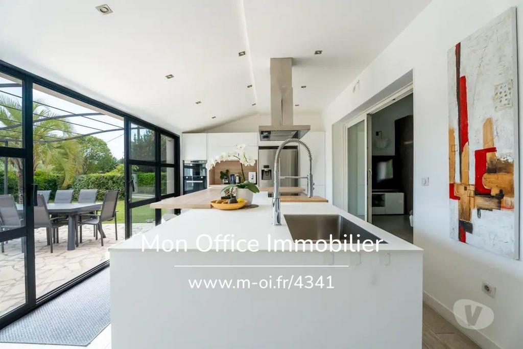 Vente Maison Bouches-du-Rhône Aix en Provence - Photos Vivastreet (4684-BGA) Référence : 4684-BGA - Maison 7 pièce(s) à...