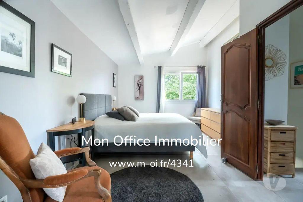 Vente Maison Bouches-du-Rhône Aix en Provence - Photos Vivastreet (4684-BGA) Référence : 4684-BGA - Maison 7 pièce(s) à...