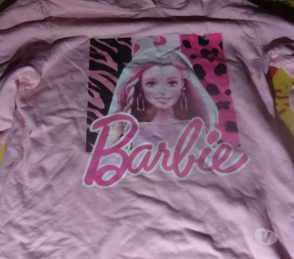 Vêtements occasion Nord Conde sur l'Escaut - 59163 - Photos Vivastreet robe sweat hiver Barbie