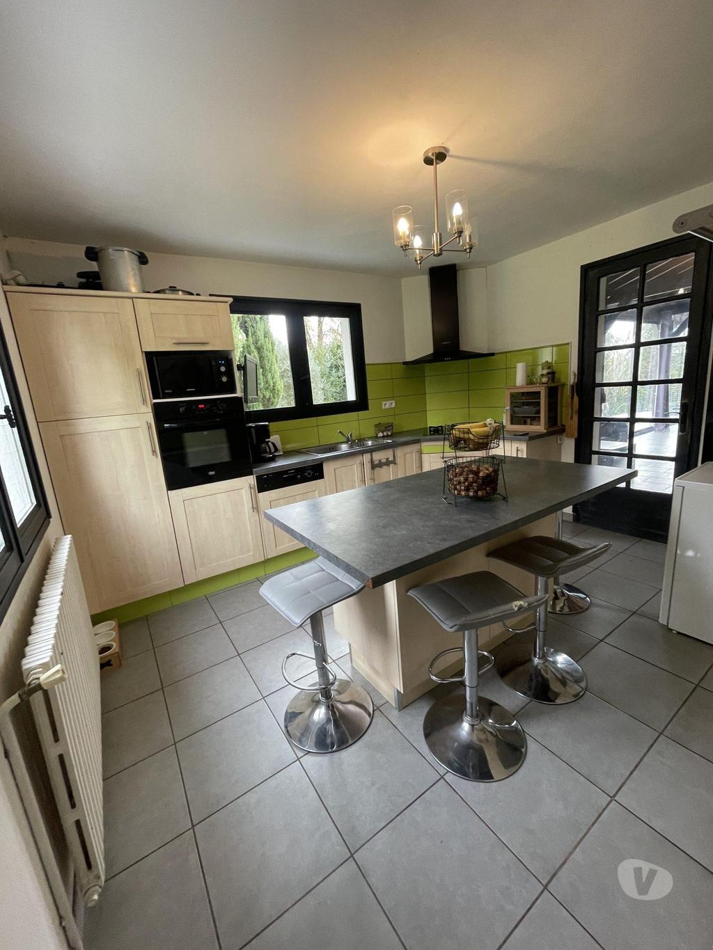 Vente Maison Gers Castillon Debats - 32190 - Photos Vivastreet Propriété equestre, piscine 4.7 Hect. avec Gîte : moulin