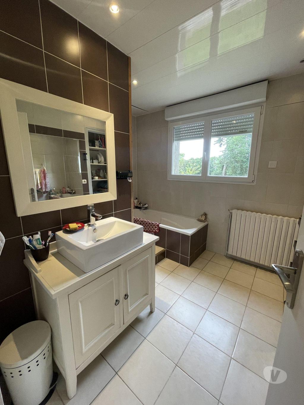 Vente Maison Gers Castillon Debats - 32190 - Photos Vivastreet Propriété equestre, piscine 4.7 Hect. avec Gîte : moulin