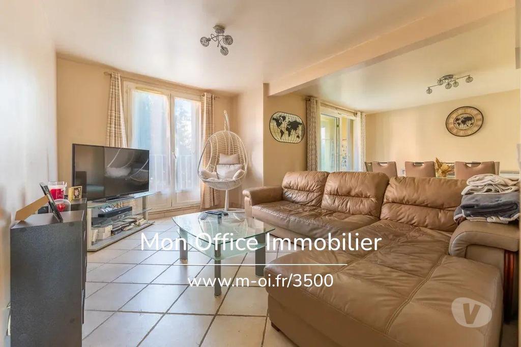 Appartements à vendre Bouches-du-Rhône Gardanne - 13120 - Photos Vivastreet (4766-JAN.) Référence : 4766-JAN. - Appartement T4 99m2 +...