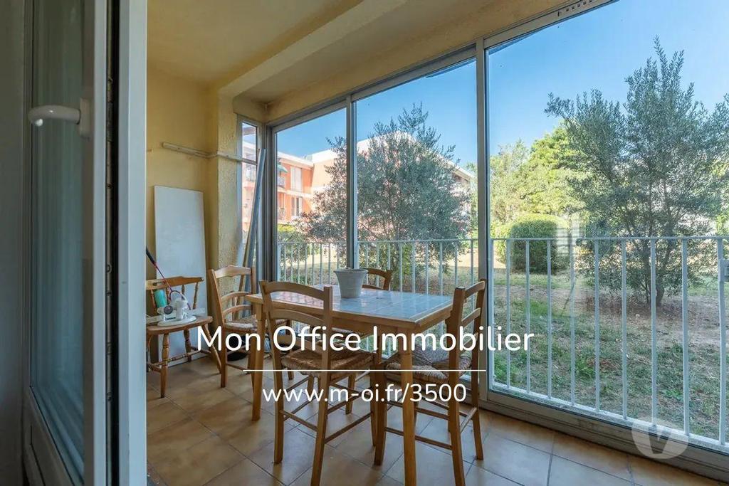 Appartements à vendre Bouches-du-Rhône Gardanne - 13120 - Photos Vivastreet (4766-JAN.) Référence : 4766-JAN. - Appartement T4 99m2 +...