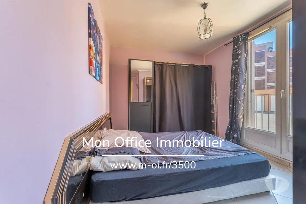 Appartements à vendre Bouches-du-Rhône Gardanne - 13120 - Photos Vivastreet (4766-JAN.) Référence : 4766-JAN. - Appartement T4 99m2 +...